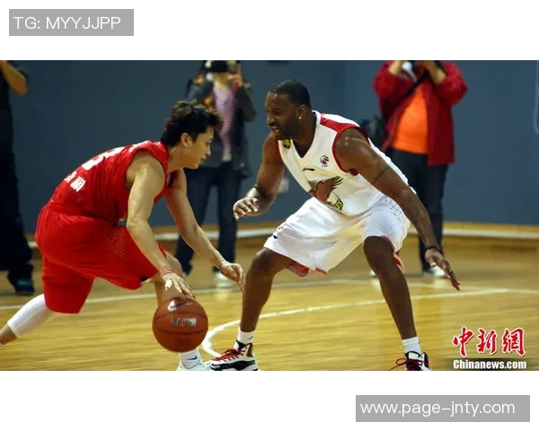 卢表示比尔今日缺席对抗训练仅进行投篮练习状态仍需观察 卢表示比尔今日缺席对抗训练仅进行投篮练习状态仍需观察