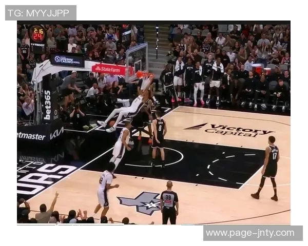 文班亚马篮下强势封盖卡明斯基震撼全场引发热议 文班亚马篮下强势封盖卡明斯基震撼全场引发热议