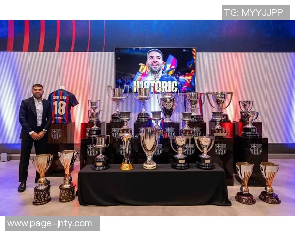 哈维盛赞阿尔巴称其为巴萨与西班牙队历史最佳左后卫